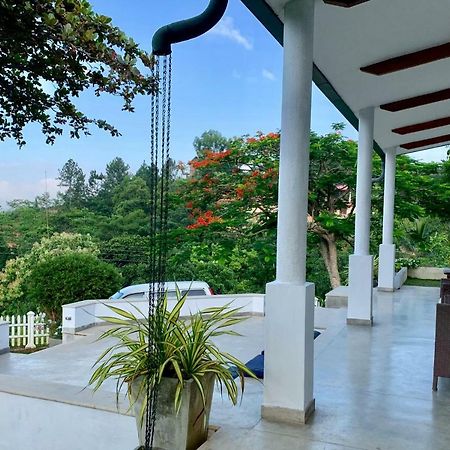Amandari Holiday Villa Gelioya Exterior foto