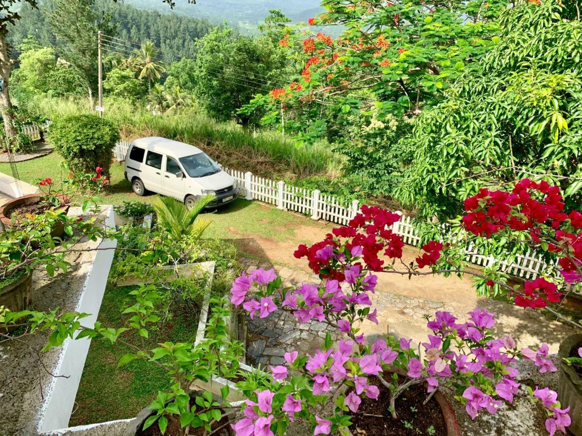 Amandari Holiday Villa Gelioya Exterior foto