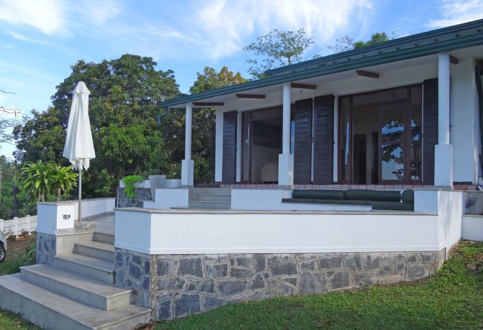 Amandari Holiday Villa Gelioya Exterior foto